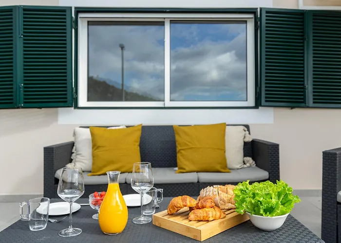 Garajau Lovers Retreat House 3br By Wanderlust Madeira Casa vacanze Caniço